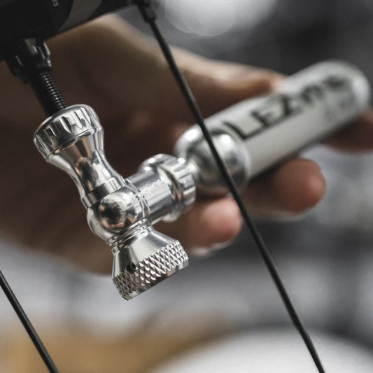 Gonfleur Vélo à cartouches CO2 de 16g Control Drive CO2 - Lezyne